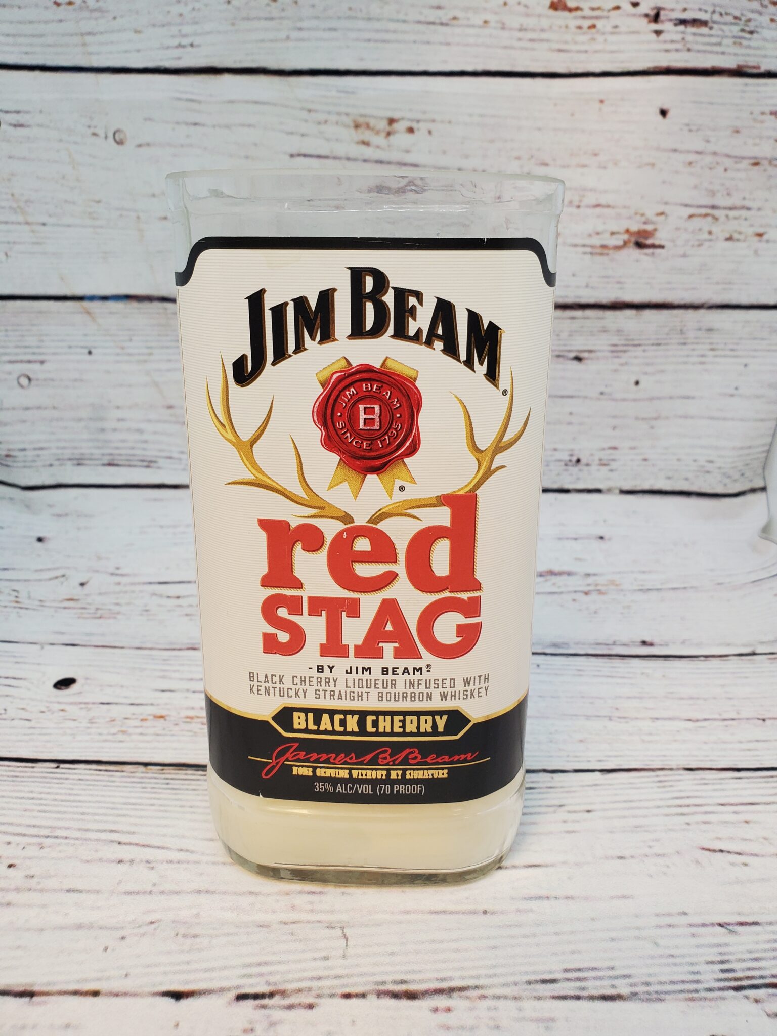 Виски jim beam red stag black cherry. Джим Бим Red Stag. Джим Бим черри. Джим Бим ред стаг Блэк черри. Jim Beam Black Cherry.